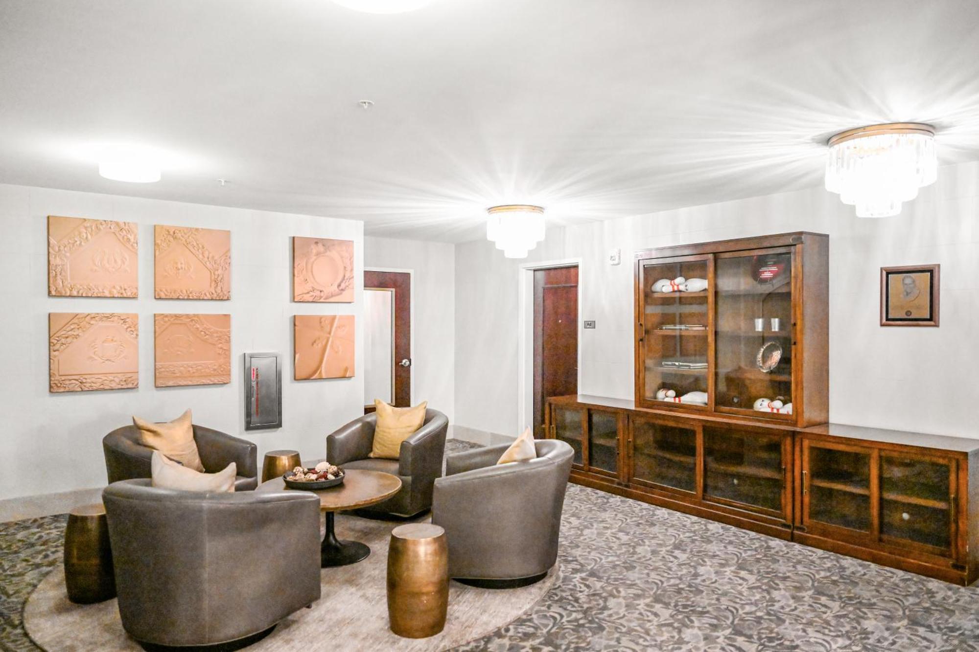 Heart Of Dt With Free Pool & Steam Plus Gym Luxe 812 Клівленд Екстер'єр фото